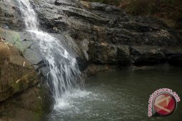 Air terjun embun potensi objek wisata