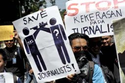 JURNALIS BALI PROTES