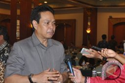DPRD Kalsel Syahkan Dua Raperda Jadi Perda