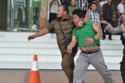 Bentrok Mahasiswa dan Polisi