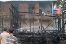 Hangus terbakar