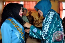 SERAH TERIMA SELENDANG