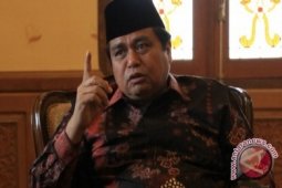 Gubernur: Konflik lahan selesaikan di jalur hukum