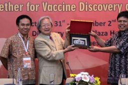 PENGUKUHAN PRESIDEN DCVMN