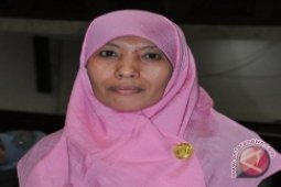 Lelyanti Imbau Pengusaha Bayarkan UMP 2013 Rp1,752  Juta