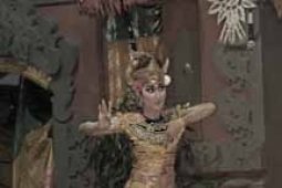 ISI Denpasar Pengabdian "Ritual Ngayah"