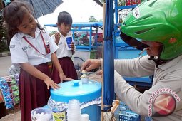 Jajanan Anak Ancam Kesehatan Gigi