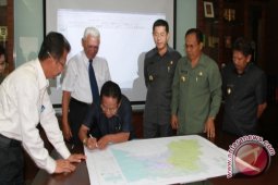 Peta Pendukung Batas Wilayah Kaltim-Kaltara Ditandatangani