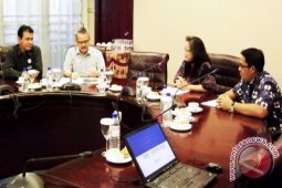 Belajar dari Satu Provinsi dan Satu Negara