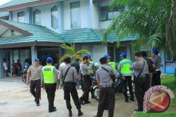 Diajak Kerja Bakti Tahanan Rutan Mengamuk