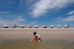 WISATA PANTAI GANDORIAH