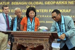 PENGUKUHAN GEOPARK BATUR