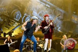 AC/DC "nyerah" dan masuk daftar iTunes