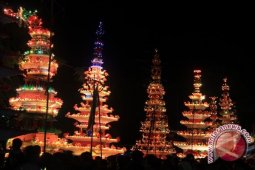 Puluhan ribu warga Bengkulu saksikan "Tabot Besanding"