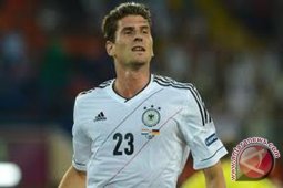 Gomez antarkan Bayern menang 5-0 atas Hanover