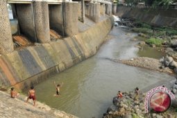 PDAM Targetkan Bangun Waduk Sejuta Kubik