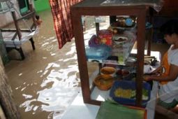 TERENDAM BANJIR
