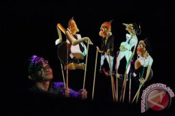 WAYANG KONTEMPORER