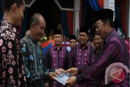 PENYERAHAN BANTUAN