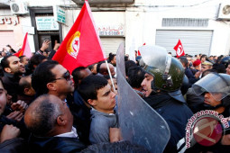 Kisah buruh garmen Tunisia menanti  pembayaran upah