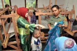 ADVERTORIAL - Pemkab Bantu Pengembangan Sektor Industri Kecil