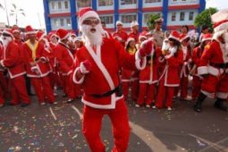 PARADE SANTA CLAUS