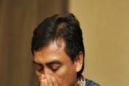 Andi Mallarangeng resigns from sports ministerial post