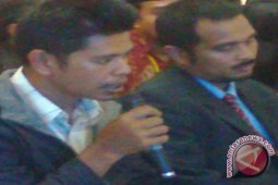 Hairil-Husein Serahkan Surat Dukungan Ke KPU