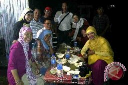 Durian Balai Karangan `membanjiri` Di Pontianak