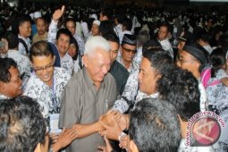 Insentif Guru Akan Ditambah