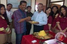 Nasi Tumpeng Ikon Kuliner Indonesia