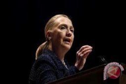 Clinton keluar dari rumah sakit paska perawatan