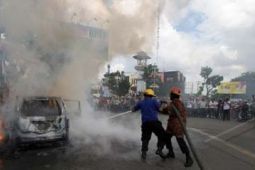 MOBIL DIBAKAR MASSA