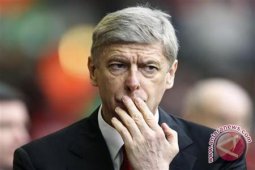 Perpisahan Wenger dimulai dengan kemenangan atas West Ham