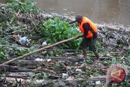 Limbah Rumah Tangga Tertinggi Cemari Sungai Banjarmasin