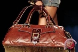 Tas tangan super besar akan jadi tren 2013