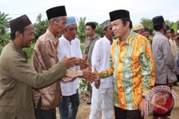 HUT TANGGAL UNIK