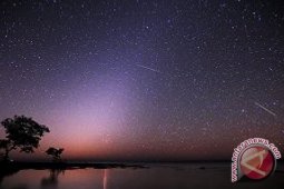 Ayo, Nonton Hujan Meteor Kamis Subuh