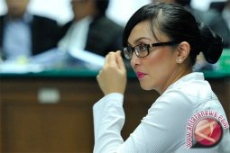 Angie berharap dapat hukuman ringan