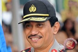 Suhardi sang pemberi pencerahan kepada publik