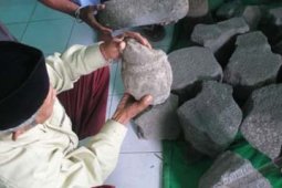 PECAHAN PRASASTI MAJAPAHIT