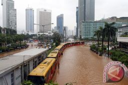 17 rute Transjakarta terdampak banjir Jakarta pada Minggu pagi