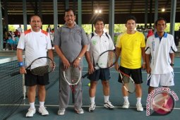 Tim Tenis Pemkab Kukar Ungguli Pemkot Samarinda
