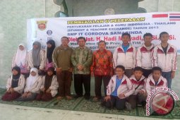 Hadi Mulyadi Lepas Pertukaran Pelajar Kaltim ke Thailand