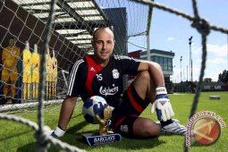 Como 1907 resmi datangkan eks kiper Liverpool Pepe Reina