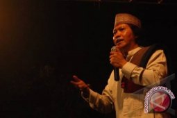 Cak Nun Kupas Gus Dur, Beragama dan Atheis