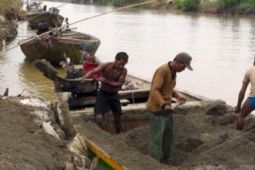 BERKAH DI BALIK BANJIR