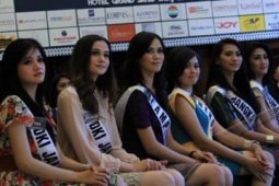 JELANG PEMILIHAN PUTERI INDONESIA