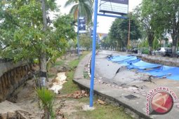 Jalan Trans Kalimantan di PPU Longsor