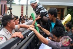 Polresta Latih Pasukan Ranraimas Hadapi Unjuk Rasa
